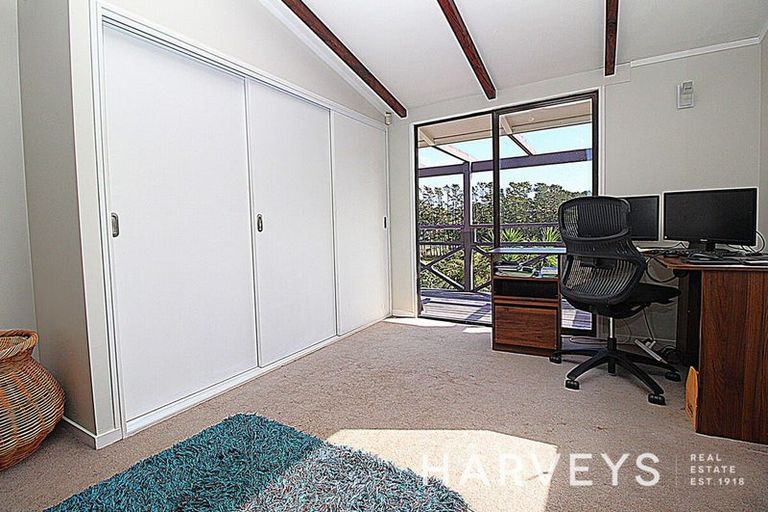 Photo of property in 91 Waitakere Road, Waitakere, Auckland, 0816