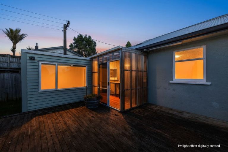 Photo of property in 403 Carrington Street, Upper Vogeltown, New Plymouth, 4310