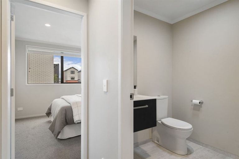 Photo of property in 29 Kerewhenua Crescent, Hobsonville, Auckland, 0616