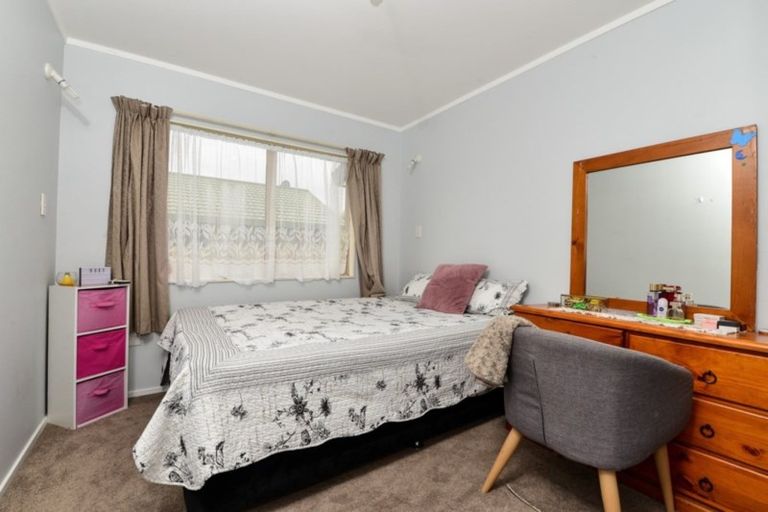 Photo of property in 37 Lloyd Drive, Nawton, Hamilton, 3200