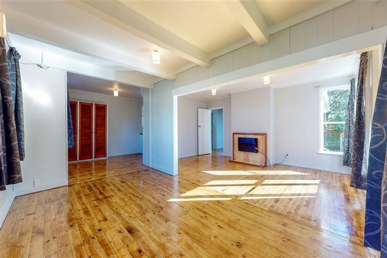 Photo of property in 14 Surprise Place, Cannons Creek, Porirua, 5024