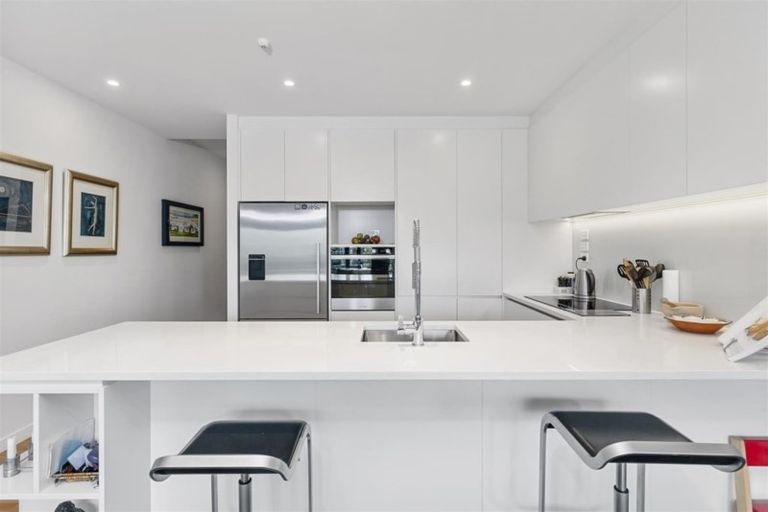 Photo of property in 107/8a Lake Pupuke Drive, Takapuna, Auckland, 0622