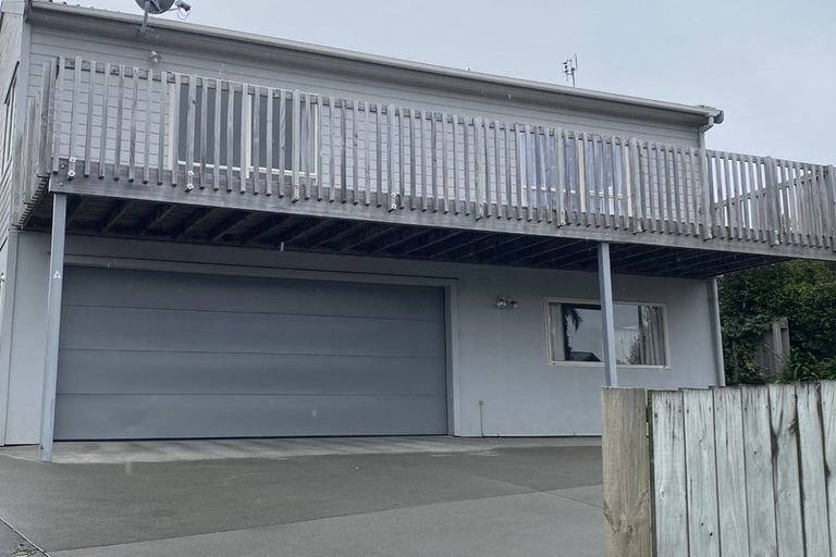 Photo of property in 932a Whangaparaoa Road, Manly, Whangaparaoa, 0930