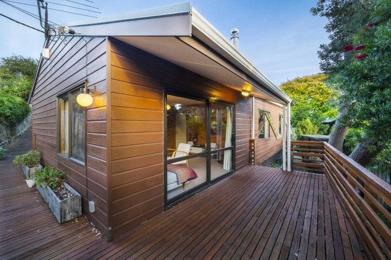 Photo of property in 1/27 Salem Place, Torbay, Auckland, 0630