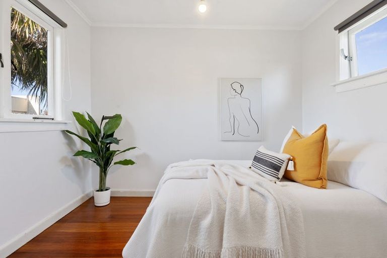 Photo of property in 3 Raumati Crescent, Onerahi, Whangarei, 0110