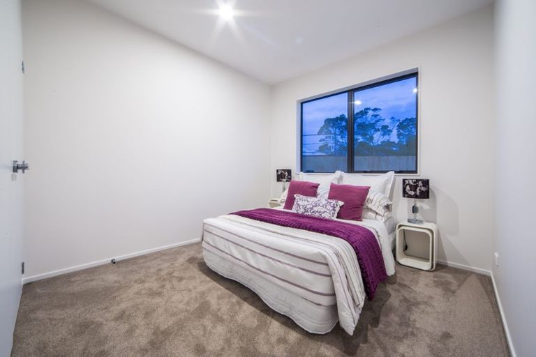 Photo of property in 13 Paitry Place, Swanson, Auckland, 0614