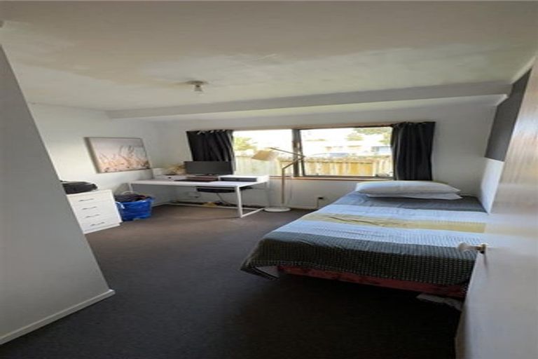 Photo of property in 19 Dana Place, Somerville, Auckland, 2014