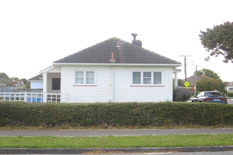 Photo of property in 80 Dyer Street, Epuni, Lower Hutt, 5011