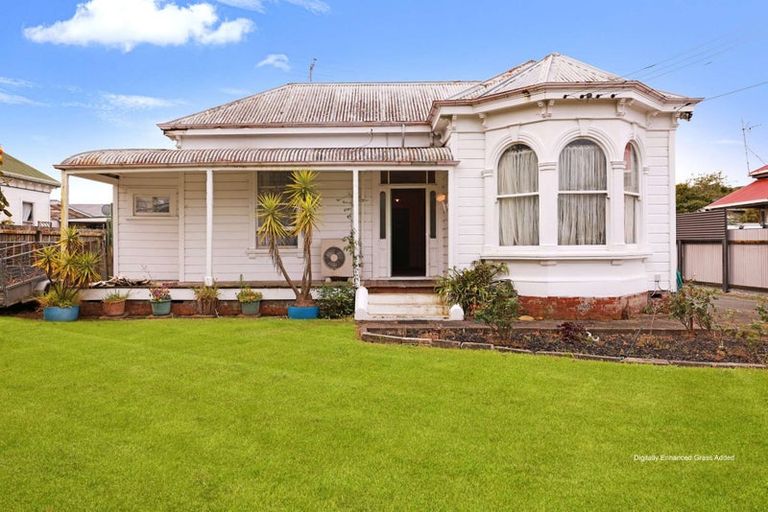 Photo of property in 104 Stafford Street, Whataupoko, Gisborne, 4010