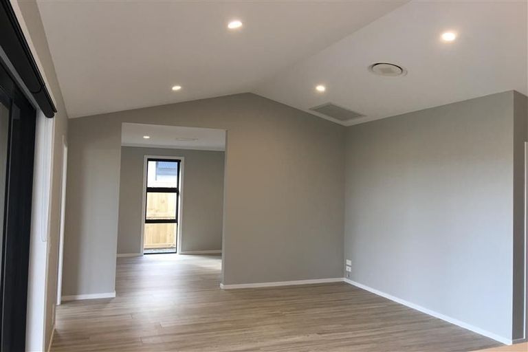 Photo of property in 33 Harding Drive, Papamoa Beach, Papamoa, 3118