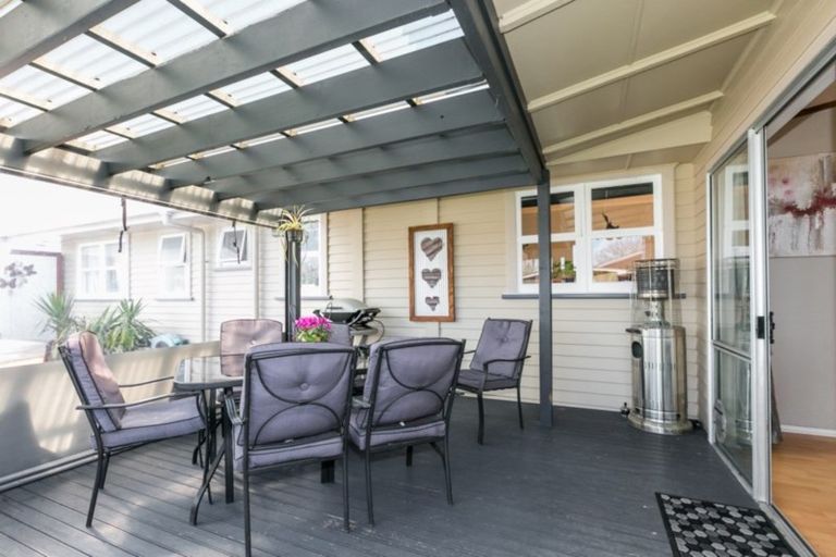 Photo of property in 17 Winchester Place, Tamatea, Napier, 4112