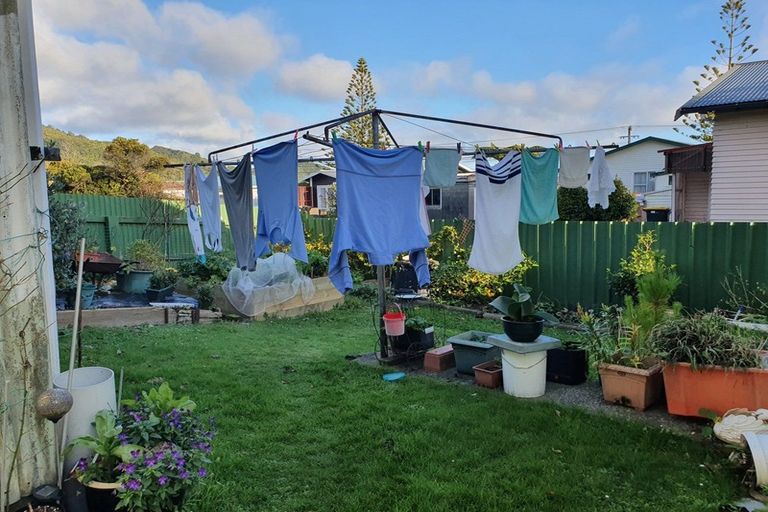 Photo of property in 21 Cardwell Street, Cobden, Greymouth, 7802