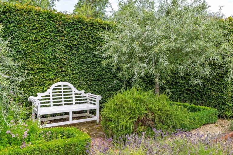 Photo of property in 120 Regent Street, Martinborough, 5711