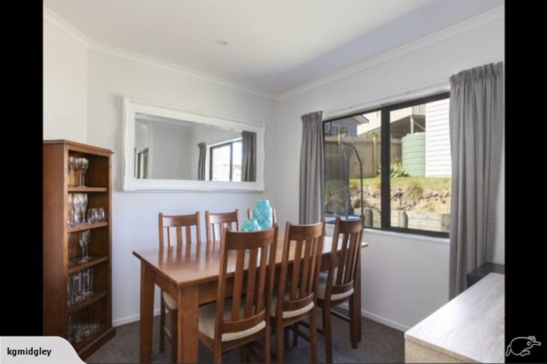 Photo of property in 10 Manuka Close, Mangawhai, 0505