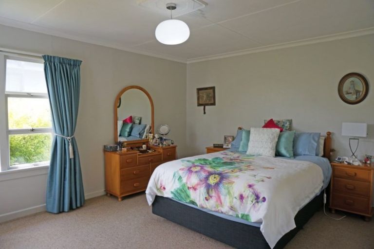 Photo of property in 14 Nichol Street, Heidelberg, Invercargill, 9812
