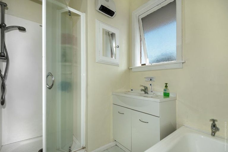 Photo of property in 158 Pacific Road, North New Brighton, Christchurch, 8083