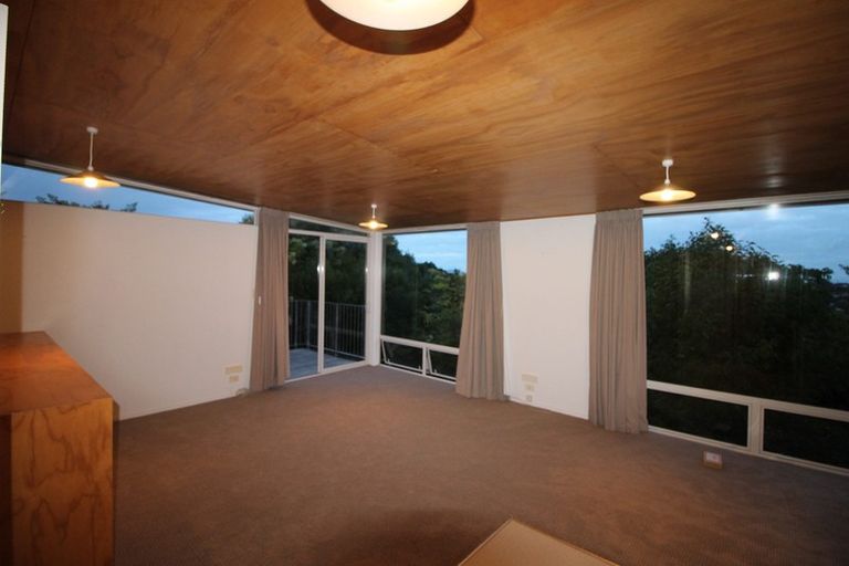 Photo of property in 83a Sunset Road, Totara Vale, Auckland, 0632