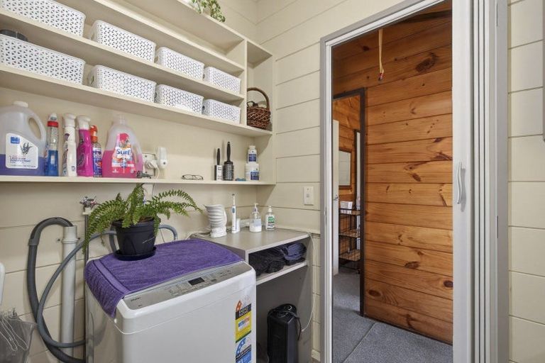 Photo of property in 14a Ambury Place, Merrilands, New Plymouth, 4312