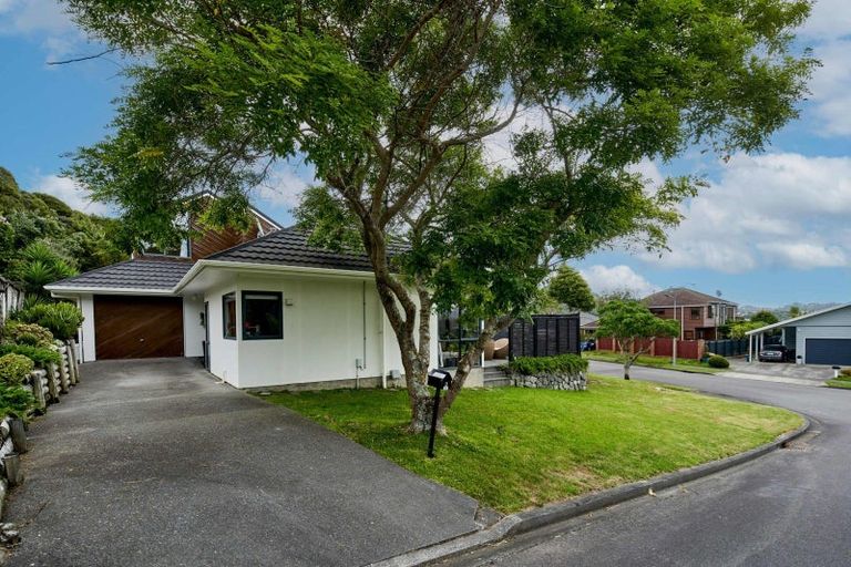 Photo of property in 2 Pilot Lane, Whitby, Porirua, 5024