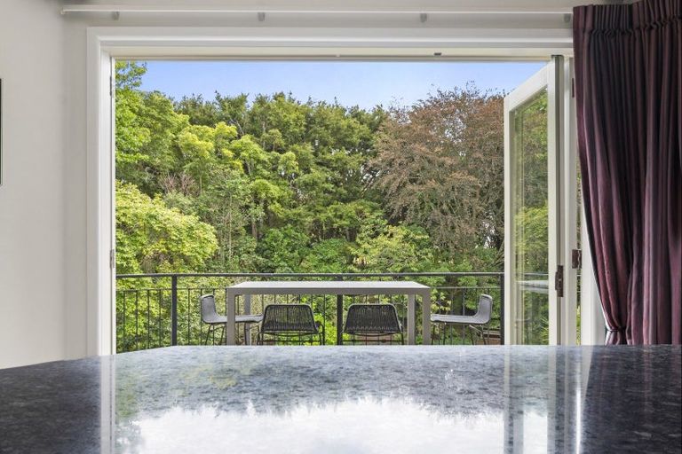 Photo of property in 19 Cremorne Avenue, Hokowhitu, Palmerston North, 4410