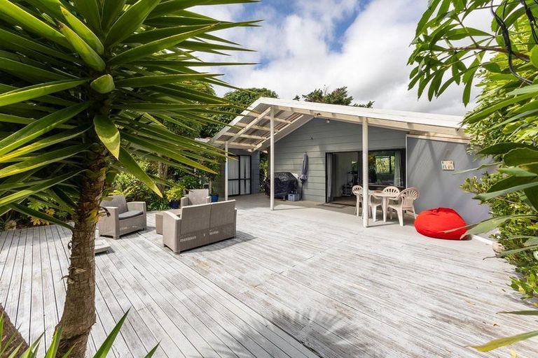 Photo of property in 49 Paetawa Road, Peka Peka, Waikanae, 5391