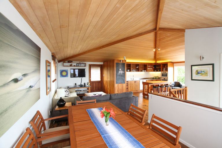 Photo of property in 21 Calvert Road, Raglan, 3297