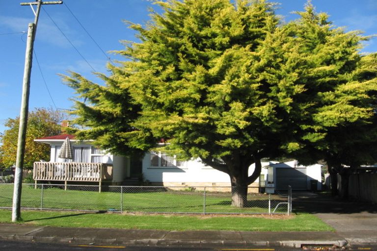 Photo of property in 13 Adams Road, Manurewa, Auckland, 2102