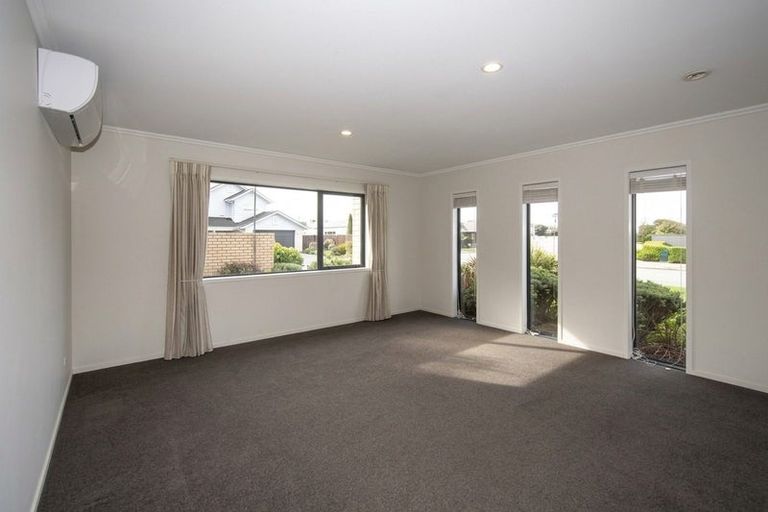 Photo of property in 27 Graycliffe Street, Halswell, Christchurch, 8025