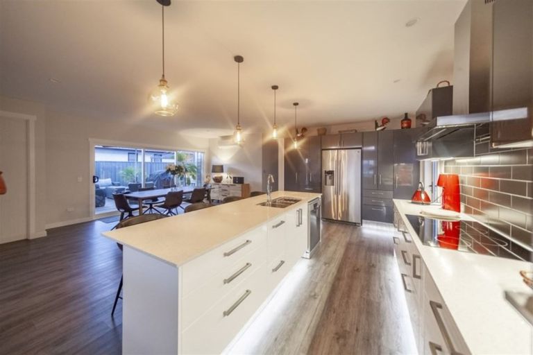 Photo of property in 18 Hurunui Drive, Te Awa, Napier, 4110