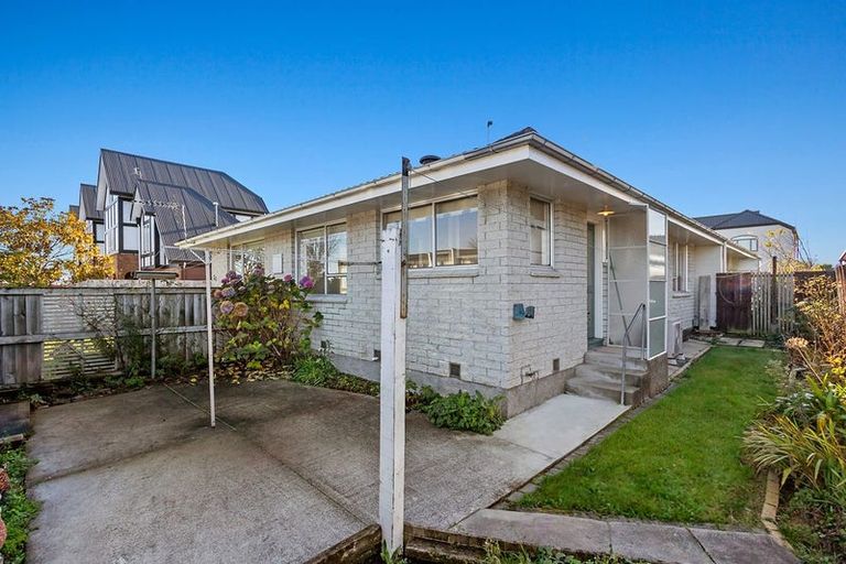 Photo of property in 24 Ayr Street, Riccarton, Christchurch, 8011