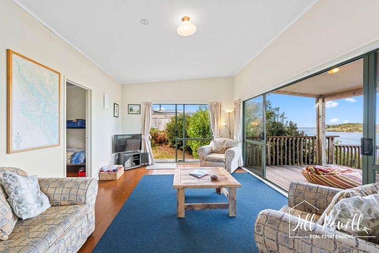 Photo of property in 13 Moana Road, Tinopai, 0593