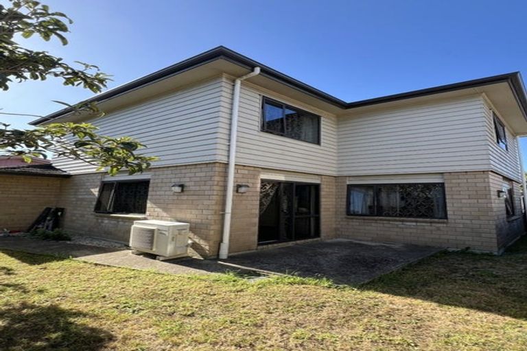 Photo of property in 15a York Road, Papatoetoe, Auckland, 2104
