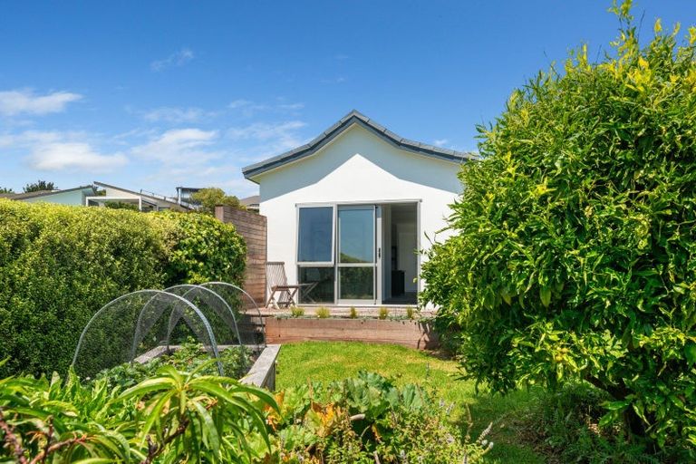 Photo of property in 95 Waikite Road, Welcome Bay, Tauranga, 3175