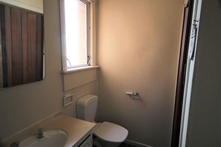 Photo of property in 14a Mason Street, Moera, Lower Hutt, 5010