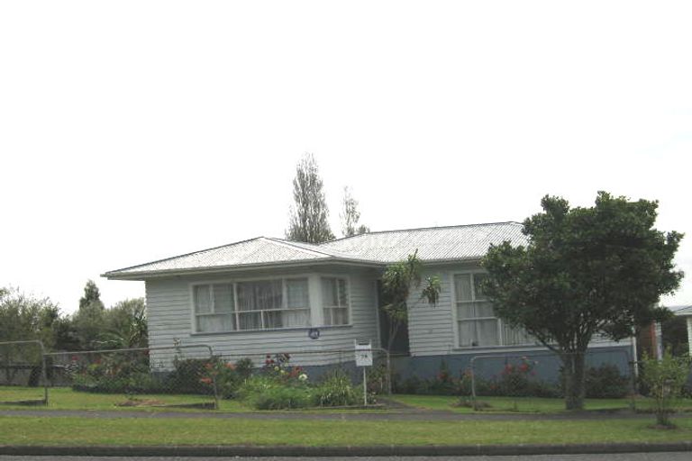 Photo of property in 77 Glengarry Road, Glen Eden, Auckland, 0602