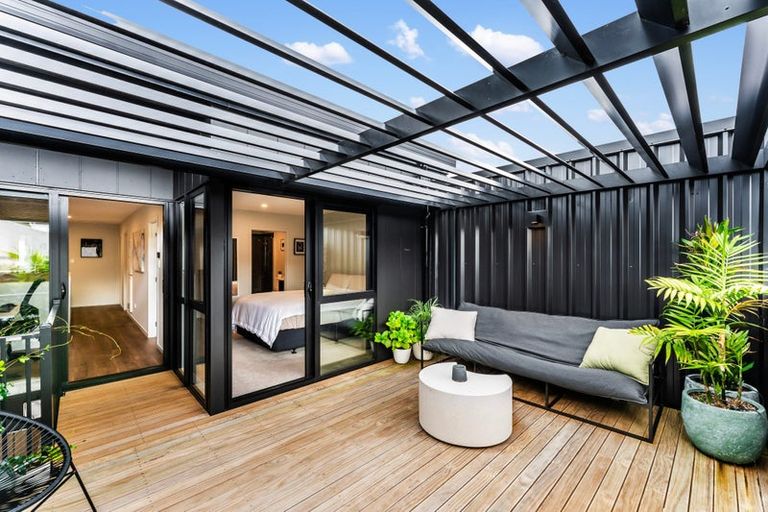 Photo of property in 116 Te Oneroa Way, Long Bay, Auckland, 0630