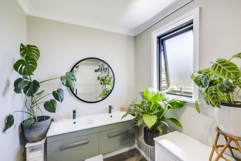 Photo of property in 15 Fleming Crescent, Maraenui, Napier, 4110