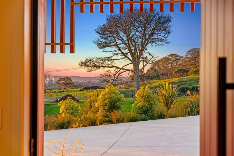 Photo of property in 94 Amreins Road, Waitakere, Henderson, 0782