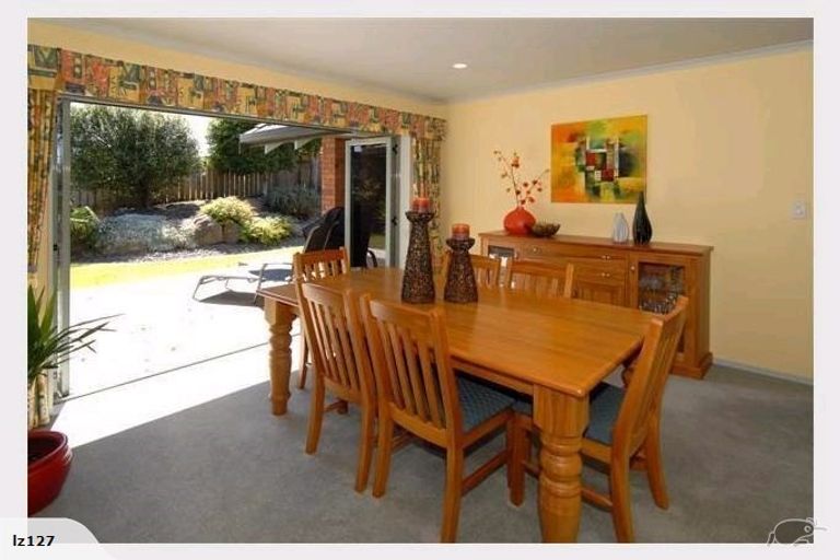 Photo of property in 11 Dallinger Street, St Andrews, Hamilton, 3200