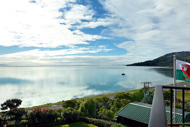 Photo of property in 3 Paremata Street, Atawhai, Nelson, 7010