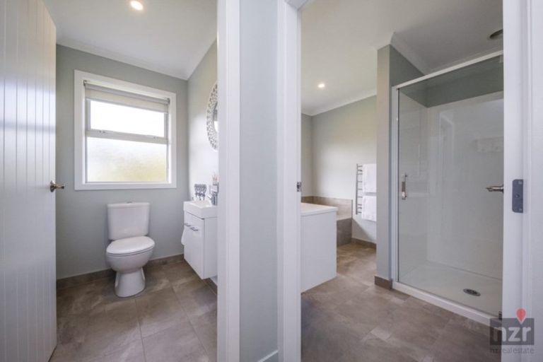 Photo of property in 98 Mount Taylor Drive, Feilding, 4775