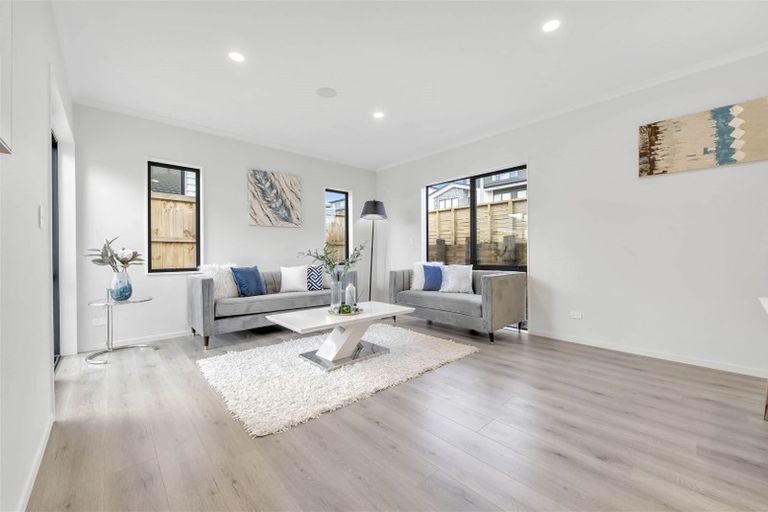 Photo of property in 18 Aklander Rise, Flat Bush, Auckland, 2019