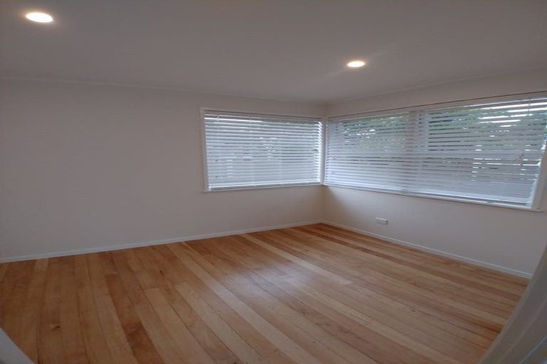 Photo of property in 89 Lauderdale Road, Birkdale, Auckland, 0626