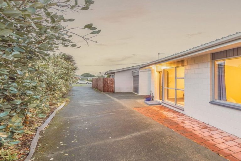 Photo of property in 2/10 Keppel Street, New Brighton, Christchurch, 8083
