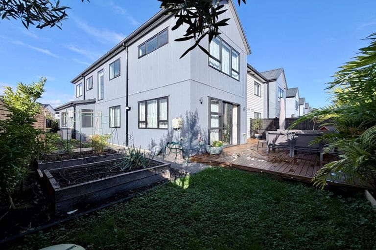 Photo of property in 17 Babos Avenue, Kumeu, 0810