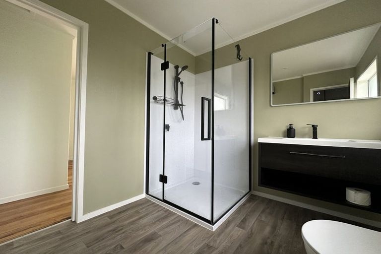 Photo of property in 138b Kingswood Road, Brookfield, Tauranga, 3110