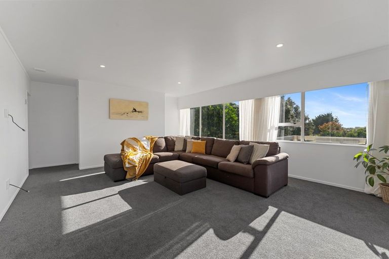 Photo of property in 5 Freyberg Crescent, Waikanae Beach, Waikanae, 5036