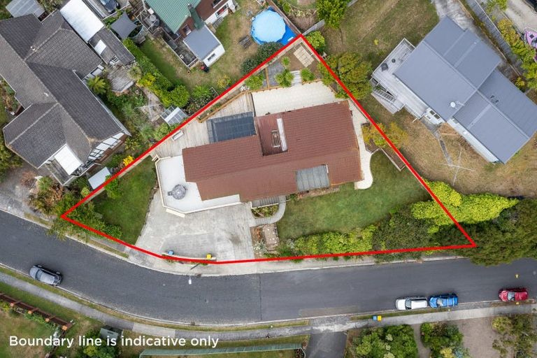 Photo of property in 30 Kinloch Place, Papakowhai, Porirua, 5024