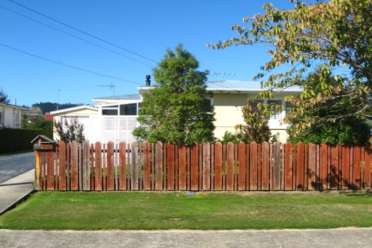 Photo of property in 28 Ross Street, Mosgiel, 9024