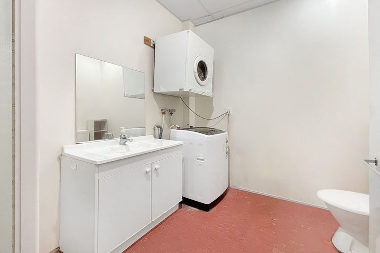 Photo of property in City Lodge, 202/115 Vivian Street, Te Aro, Wellington, 6011